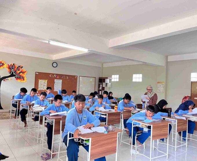 Kegiatan Sumatif Tengah Semester 1 SMP Islam Fathia: Evaluasi Capaian Belajar Peserta Didik