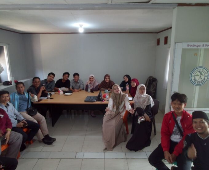 Rapat Kerja (RAKER) Semester 2 SMP Islam Fathia
